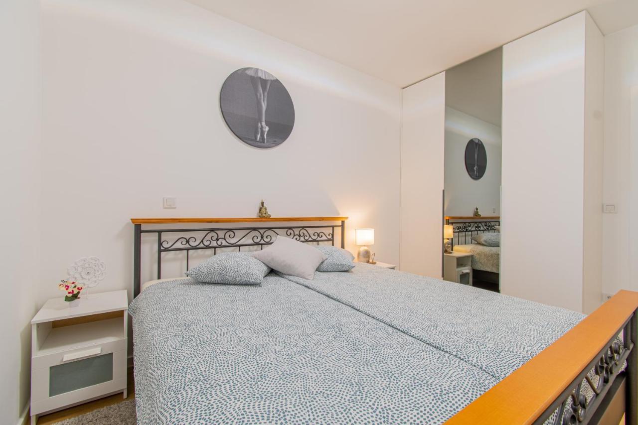 Flexible Selfcheckins 42 - Zagreb - Luxury - Garage Parking - Loggia - Brand New Appartement Buitenkant foto